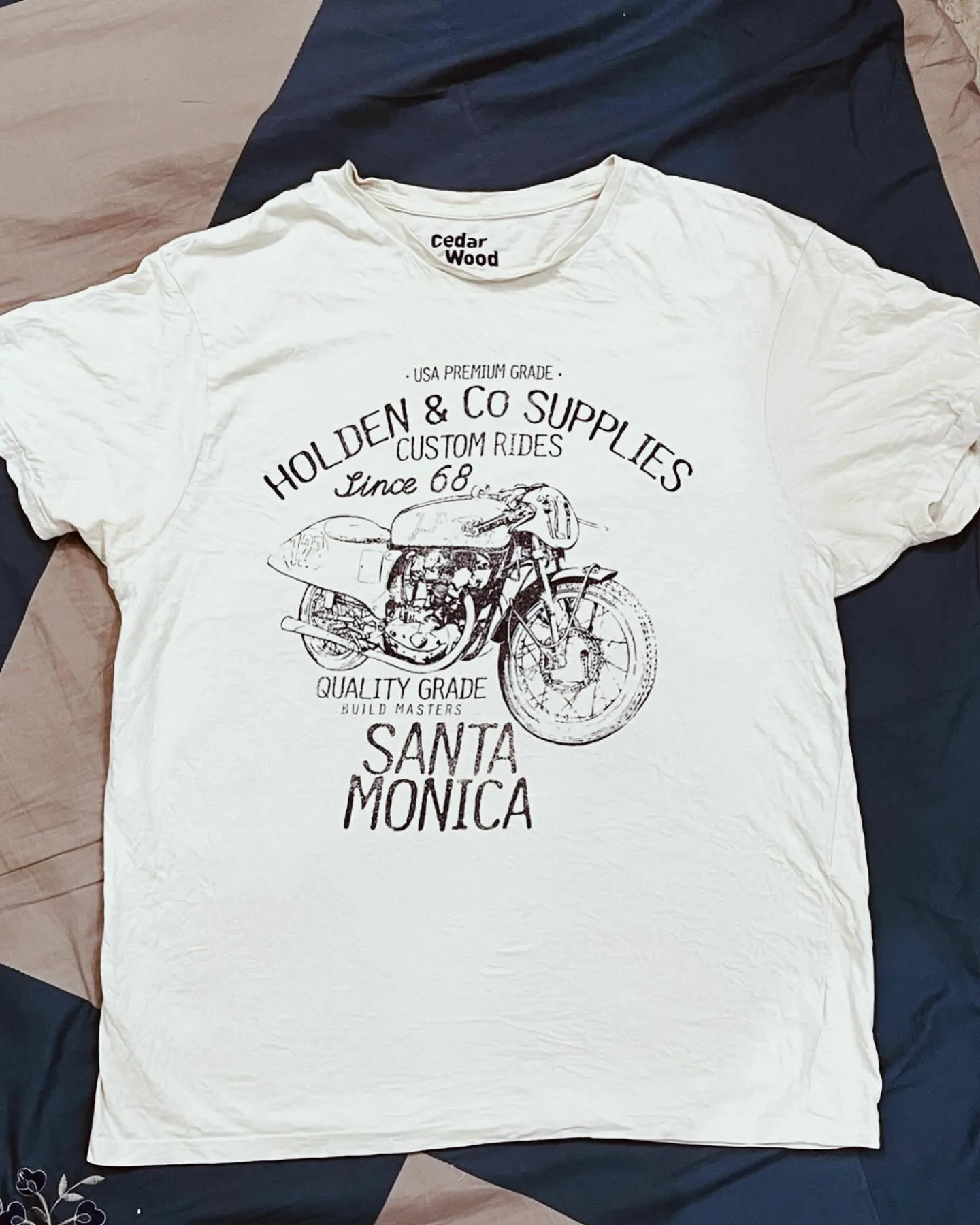 Vintage Printed  T-Shirts 50 Pieces
